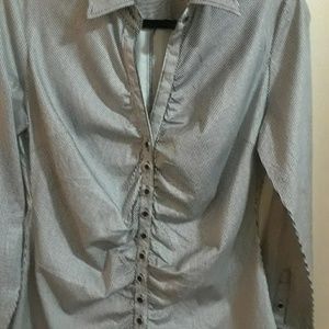 Button front split neck fitted princess seams